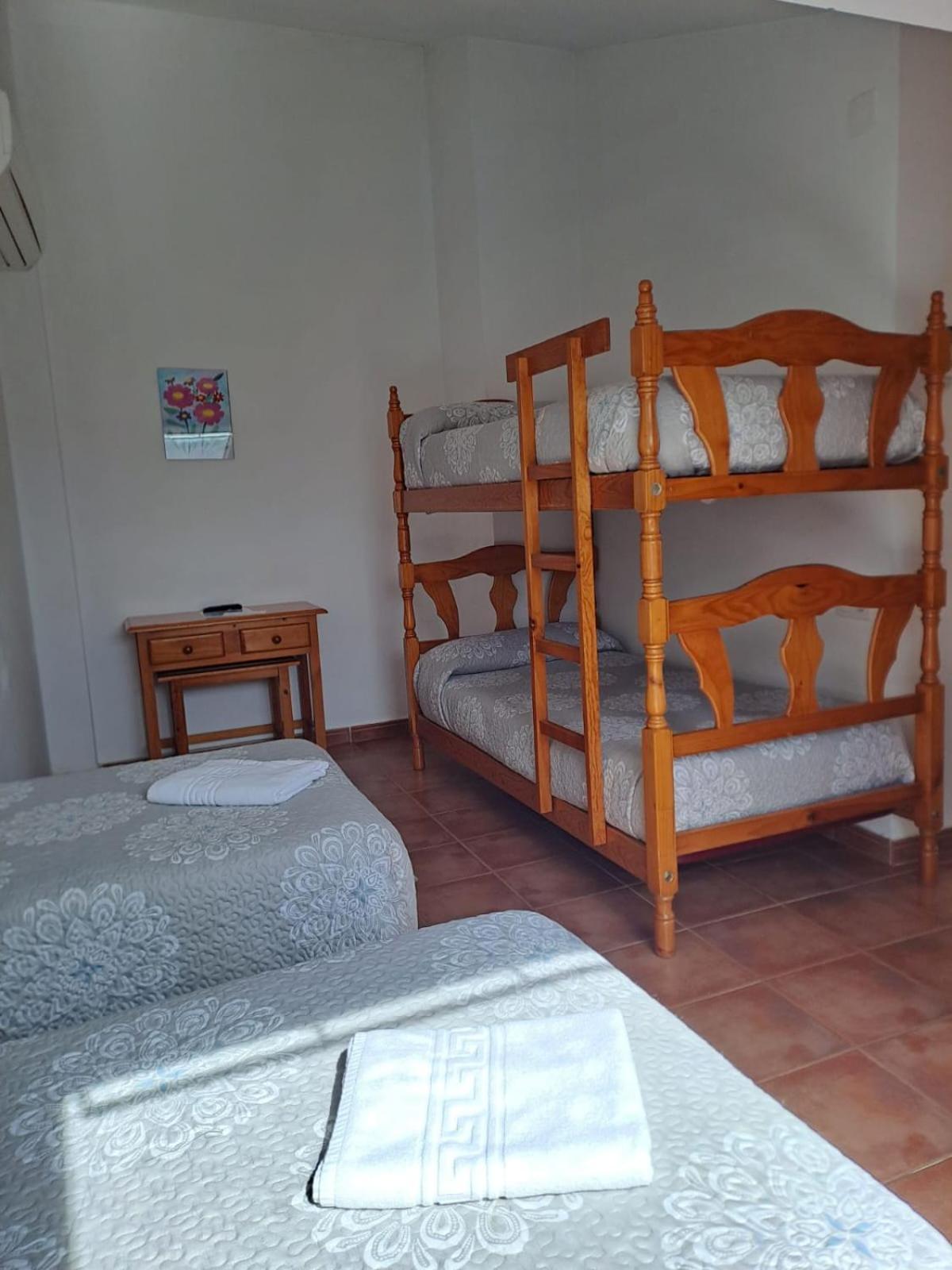 Delicias Hotel Peraltilla Bagian luar foto