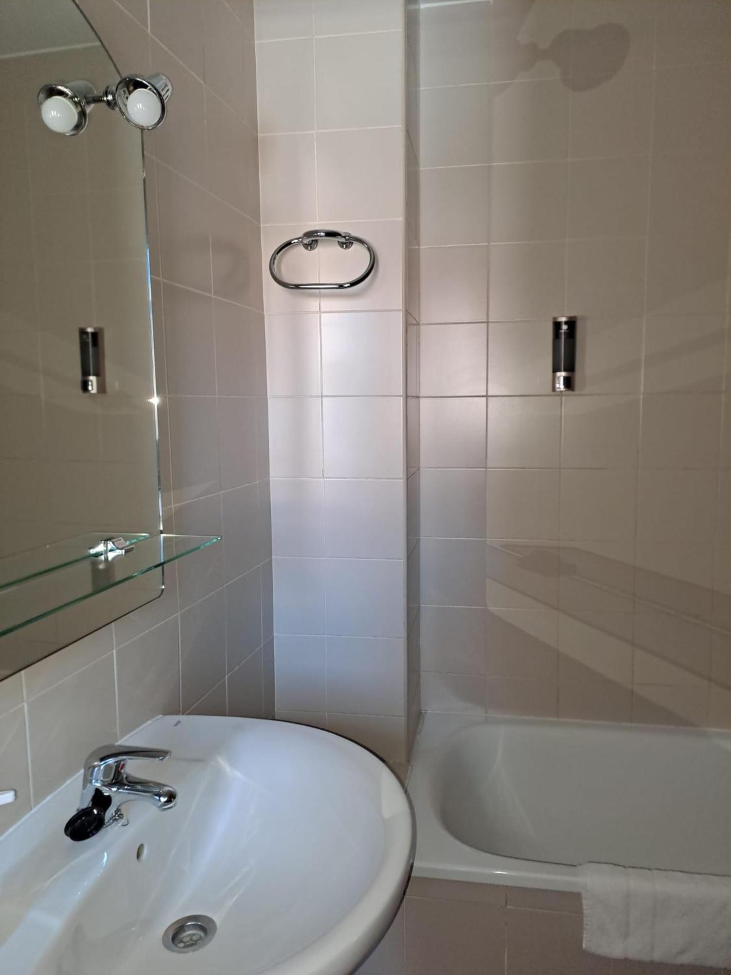 Delicias Hotel Peraltilla Bagian luar foto