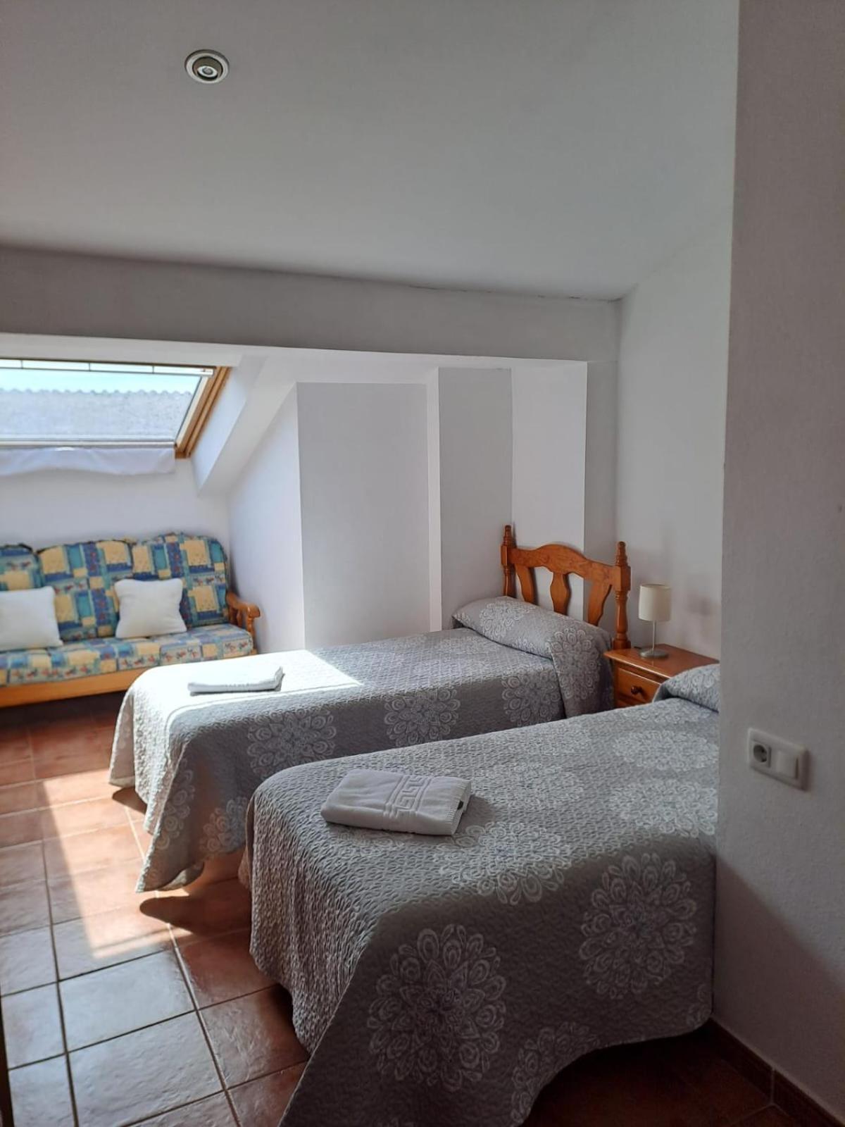 Delicias Hotel Peraltilla Bagian luar foto